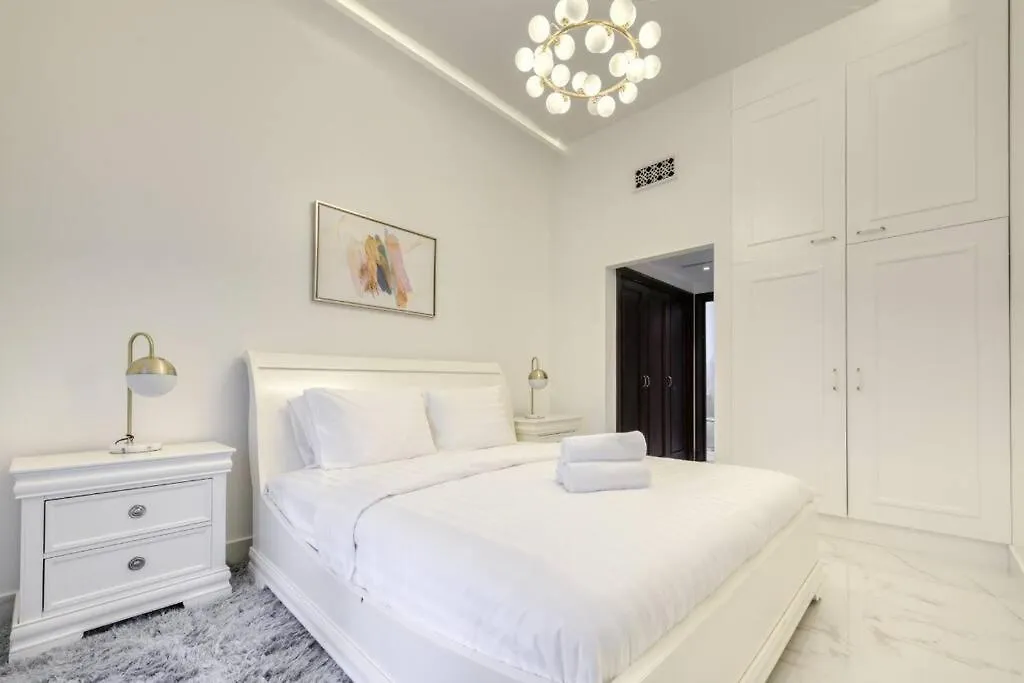 Downtown Beautiful 1Bed With Outdoor Garden Apartamento Dubai 0*,