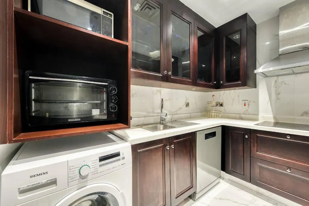 Downtown Beautiful 1Bed With Outdoor Garden Apartamento Dubai 0*,